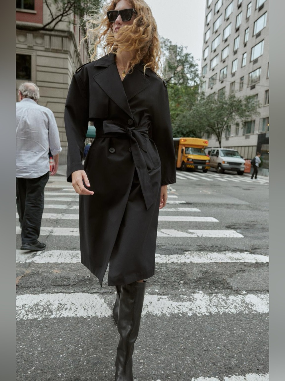 NWT. Zara Black Wind/Water-Resistant Belted Trench Coat. Size XS.
